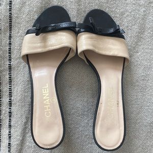 Beautiful Chanel shoes!